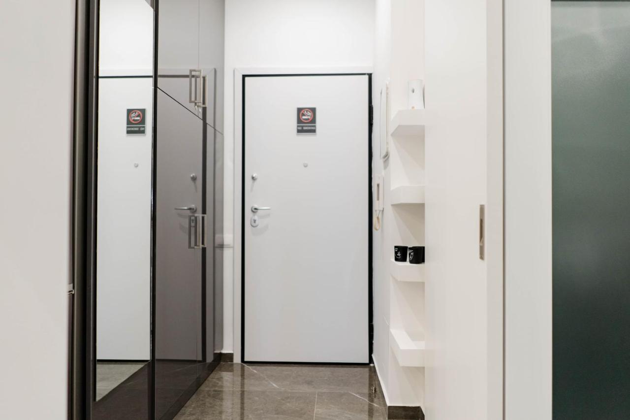 Larissa Railway &Metro Station Apartment Афіни Екстер'єр фото