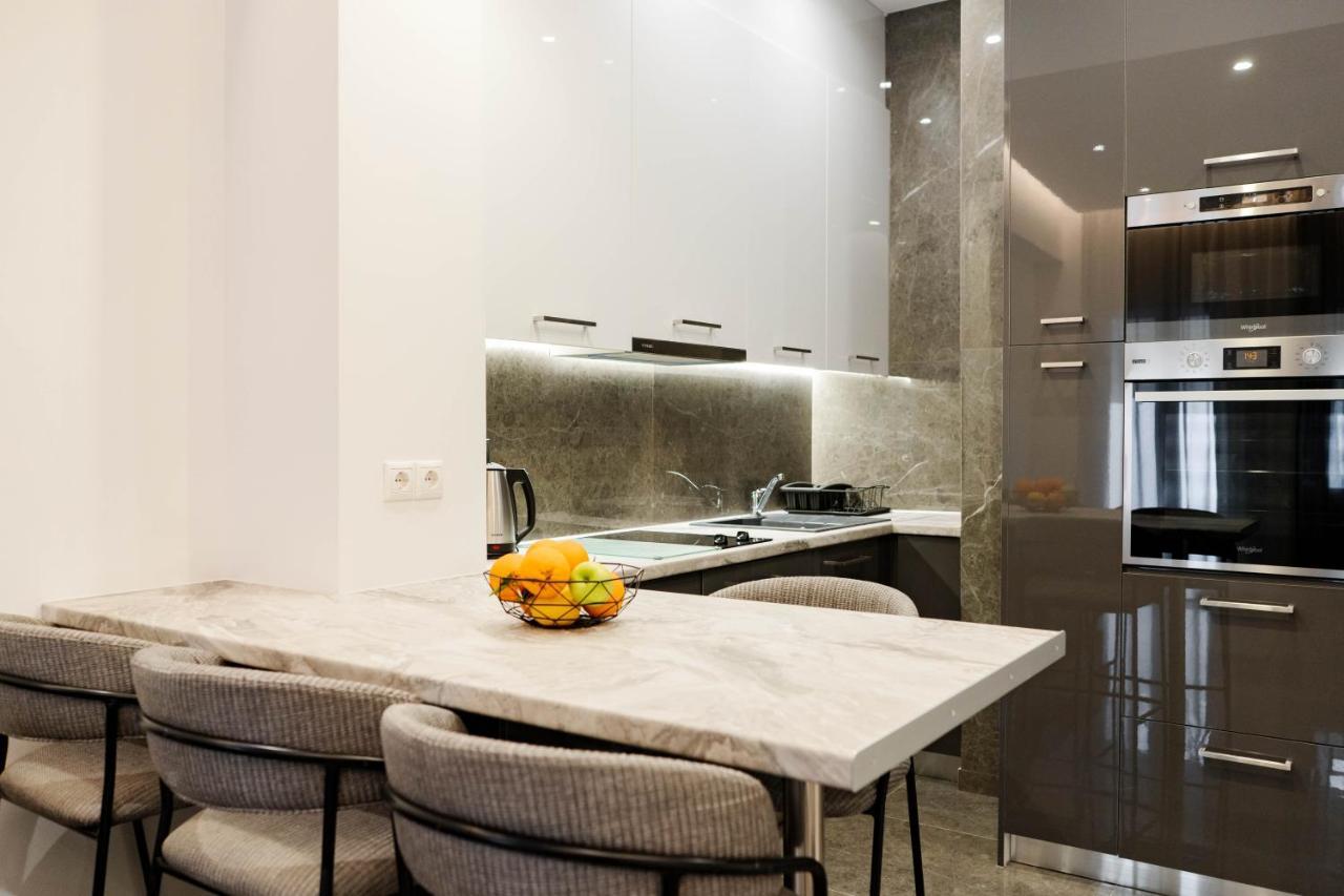 Larissa Railway &Metro Station Apartment Афіни Екстер'єр фото
