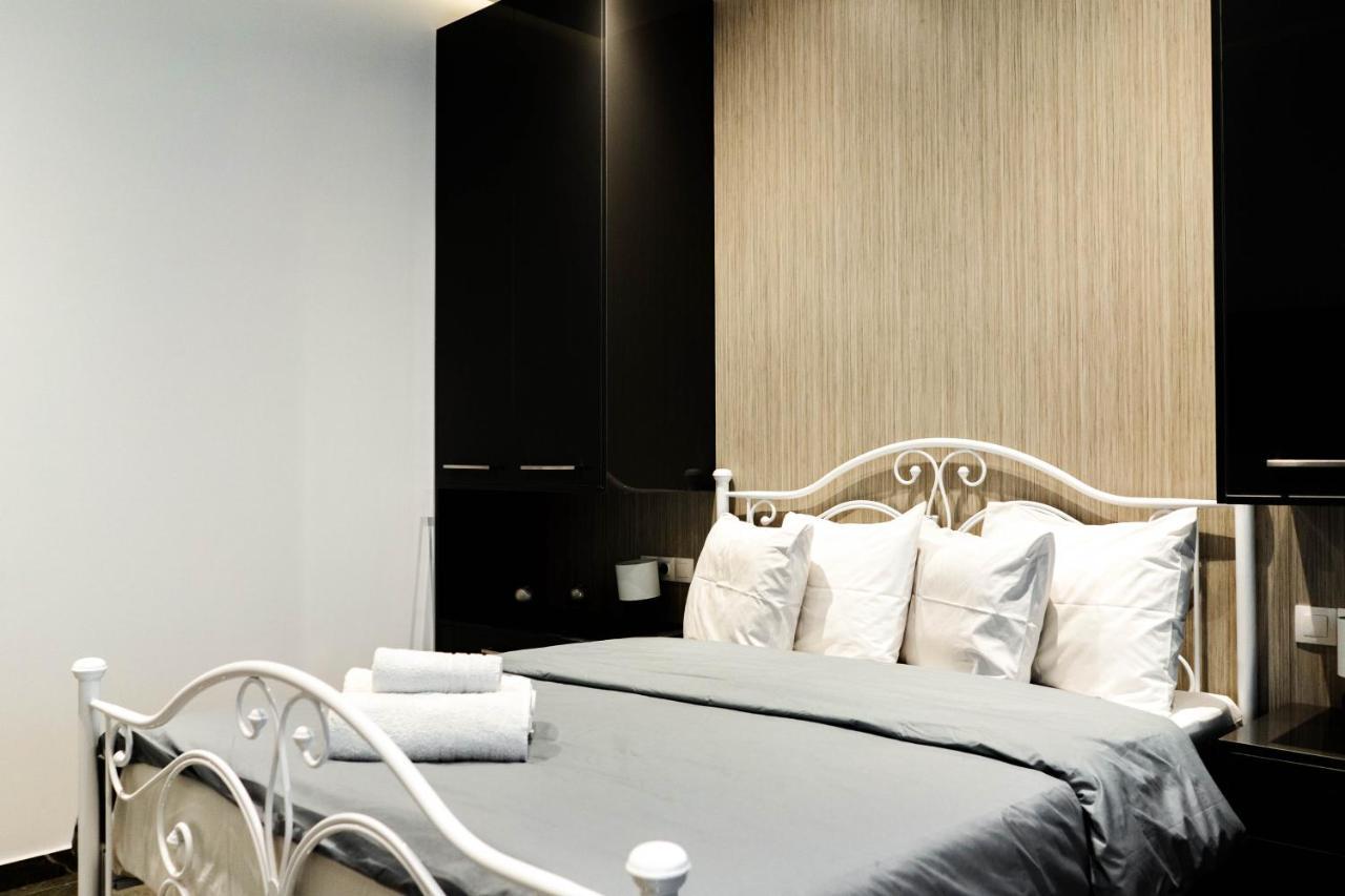 Larissa Railway &Metro Station Apartment Афіни Екстер'єр фото